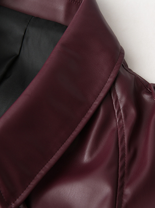 Burgunderrote Lederjacke