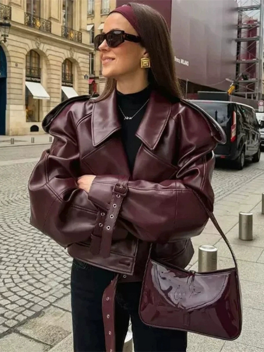 Burgunderrote Lederjacke