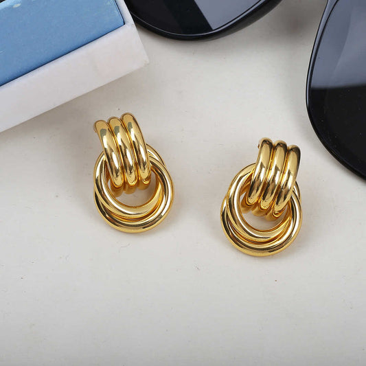 Vergoldete Creolen mit verschlungenem Ring-Design