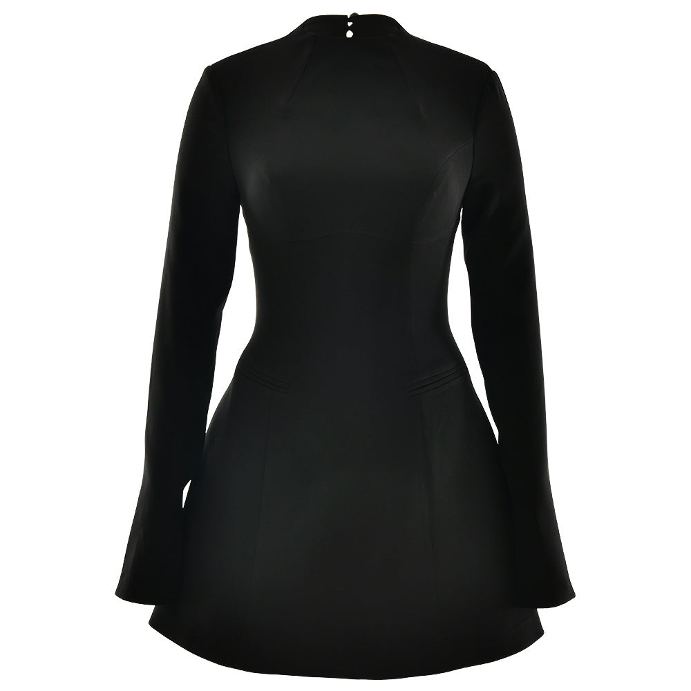 Elegantes High-End Kleid mit langen Ärmeln und ausgestelltem Rock
