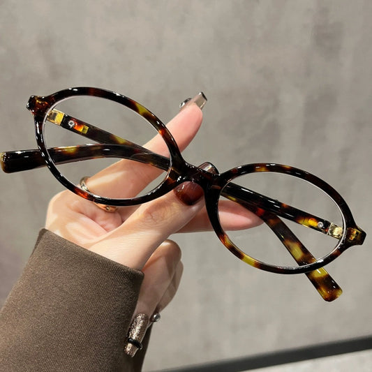 Ovale Retro-Brille mit Leopardenmuster