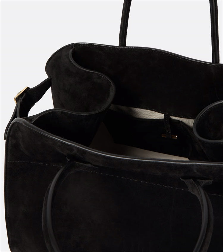 Koreanische Designer-Tote aus Veloursleder – Elegante Minimalistik