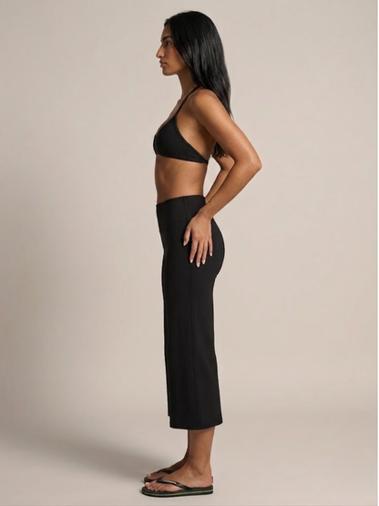 Zovania Flow Culotte Set – Halter Bra & Wide Leg Crop Pants