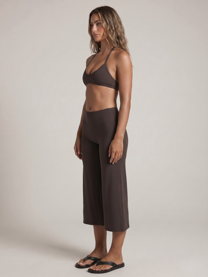 Zovania Oscura Flow – Halter Bra & Wide Leg Crop Pants | Tabac
