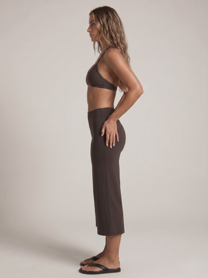 Zovania Oscura Flow – Halter Bra & Wide Leg Crop Pants | Tabac