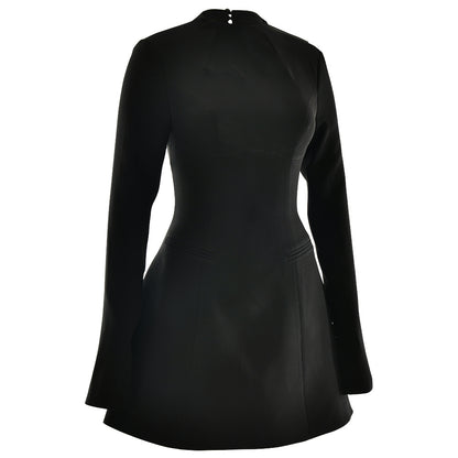 Elegantes High-End Kleid mit langen Ärmeln und ausgestelltem Rock