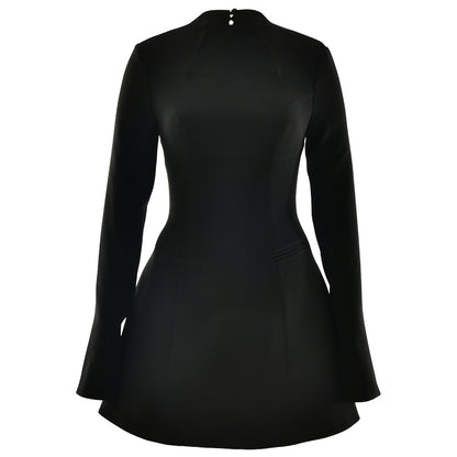 Elegantes High-End Kleid mit langen Ärmeln und ausgestelltem Rock